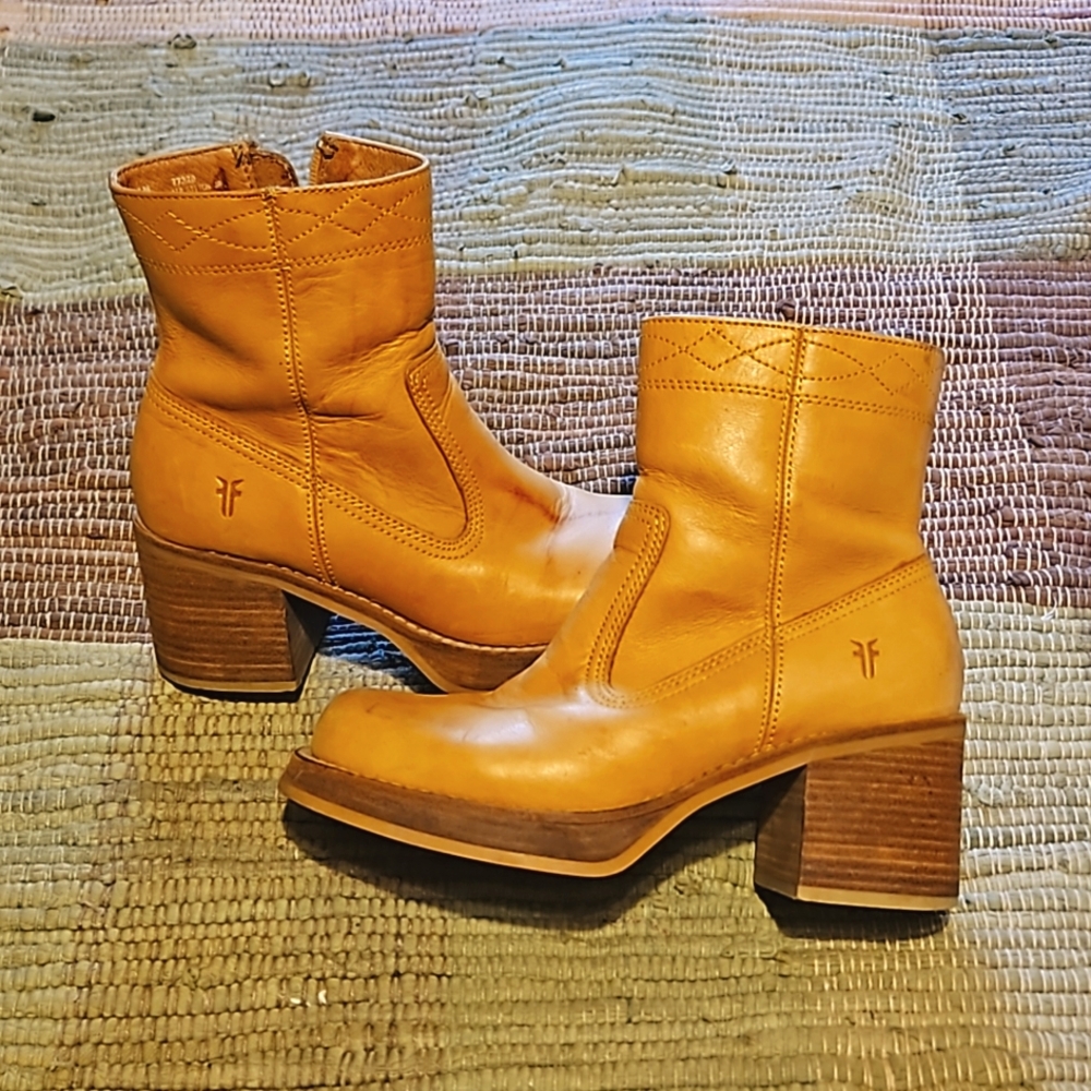 Frye Supercool Retro Villager 6M
